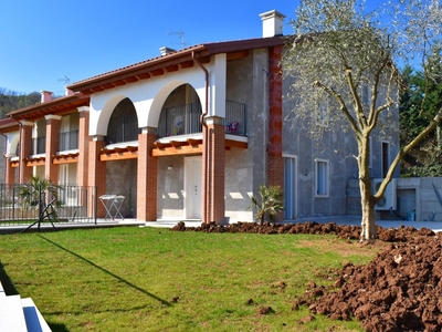Villa a schiera in vendita a Trissino