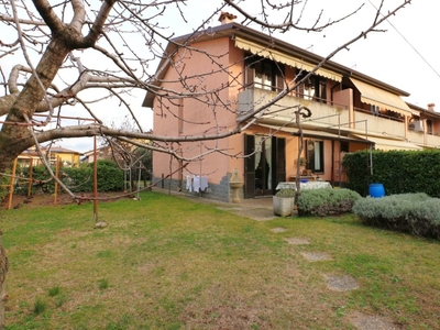 Villa a schiera in Via Sant'Afra 29, Corte Franca, 4 locali, 2 bagni