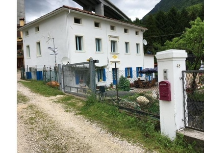 Villa in vendita a Vittorio Veneto, Frazione San Floriano