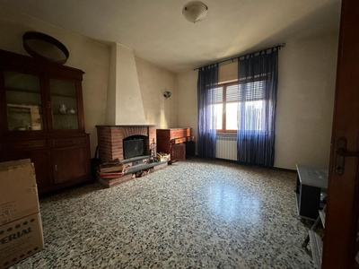 Villa con terrazzo, San Giuliano Terme la fontina