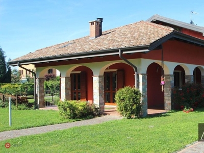 Villa in Affitto in a Dormelletto