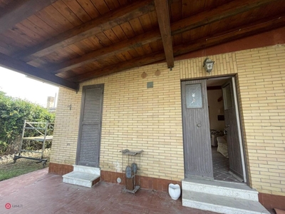 Villa in Affitto in Viale Giuseppe Verdi a Fiumicino