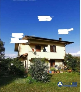 Villa in vendita a Pontinia