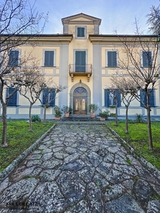 villa in vendita a Uzzano