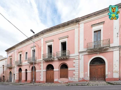 Edificio-Stabile-Palazzo in Vendita ad Matino - 600000 Euro