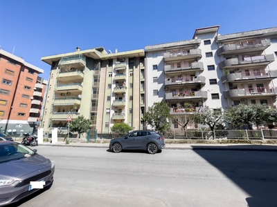 Appartamento in vendita a Cosenza Viale Cosmai