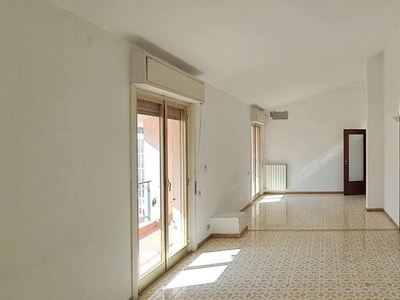 Appartamento in Via Acicastello, Catania (CT)