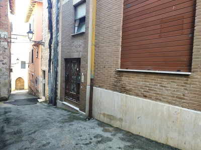 Appartamento in Vicolo Tasso, 8, Sezze (LT)