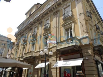 Appartamento Trilocale in vendita a Asti