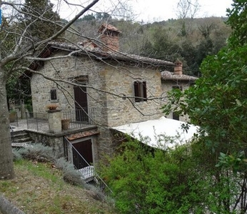 Casa indipendente in Via Santa Maria Nuova - Cortona