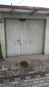 garage in affitto a Cesena