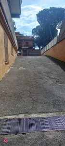 Garage/Posto auto in Vendita in Via giacomo laurenzani 10 a Roma