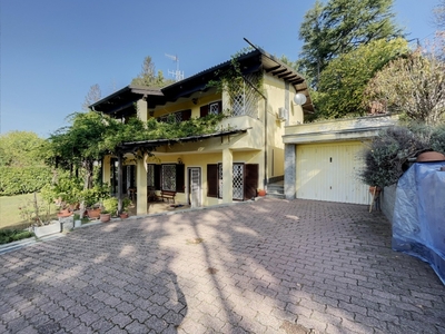Villa in Strada della viola, Torino, 8 locali, 3 bagni, garage, 230 m²