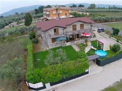 Villa in Vendita a Cepagatti
