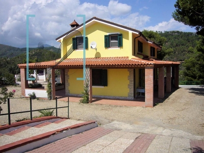 villa in vendita a Cenesi