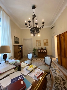 Appartamento arredato in affitto a Genova