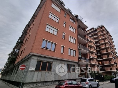 Appartamento in Affitto in Via Antonio Canova a Torino