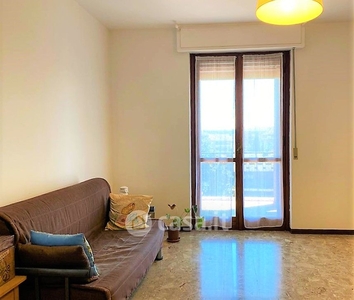 Appartamento in Affitto in Via Crespi 42 a Novara