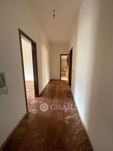 Appartamento in Affitto in Via Saracinello Al Torrente a Reggio Calabria
