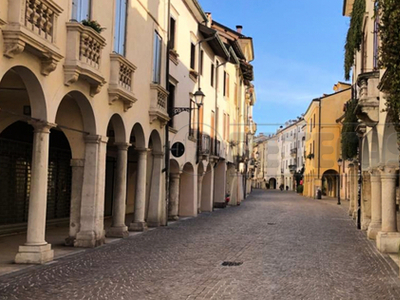 Appartamento in Contrà S.S.Apostoli - Vicenza