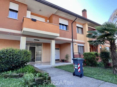 Appartamento in Vendita ad Campolongo Maggiore - 110000 Euro