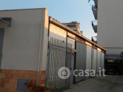 Capannone in Affitto in Via Finanzieri a Trani