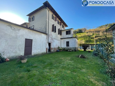 Casa indipendente con terrazzo, Massarosa stiava