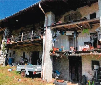 Casa indipendente in Via Santuario d'Oropa - Biella