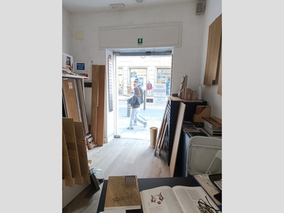 Immobile commerciale in Affitto a Genova, zona Certosa, 280€, 15 m²