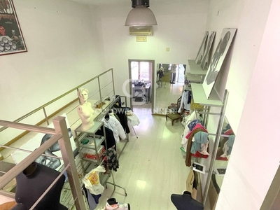 Immobile commerciale in Affitto a Roma, zona San Paolo, 2'500€, 61 m²