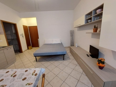 Monolocale in Affitto a Livorno, 460€, 30 m², arredato