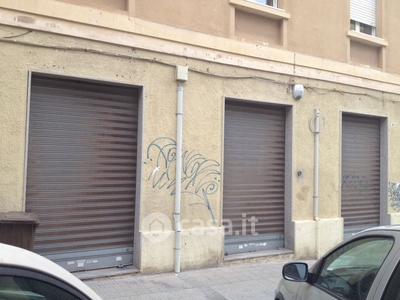 Negozio/Locale commerciale in Affitto in Farina 32 a Cagliari