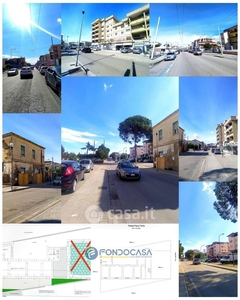 Negozio/Locale commerciale in Affitto in Via Arturo Garofano 12 a Aversa