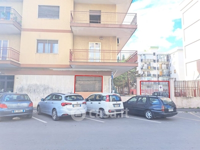 Negozio/Locale commerciale in Affitto in Via Dalmazia 102 a Taranto