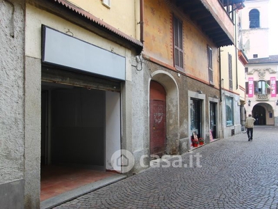 Negozio/Locale commerciale in Affitto in Via Giuseppe Borsani 2 a Abbiategrasso