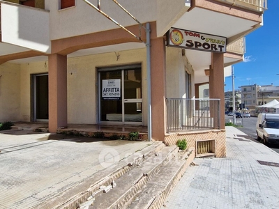 Negozio/Locale commerciale in Affitto in Via Lecce a Gallipoli