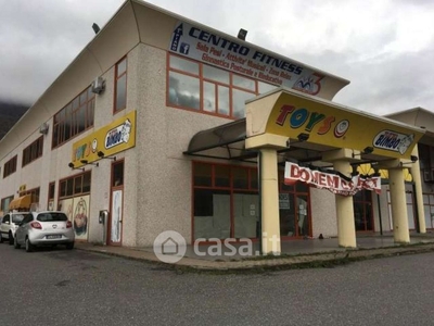 Negozio/Locale commerciale in Affitto in Via Moncenisio interno 10 a Sant'Antonino di Susa