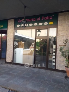 Negozio/Locale commerciale in Affitto in Via San Ciriaco 13 a Ciriè
