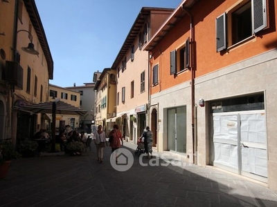 Negozio/Locale commerciale in Affitto in Via San Martino 37 a Grosseto