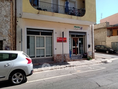 Negozio/Locale commerciale in Affitto in Via Trieste a Quartu Sant'Elena