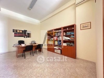 Ufficio in Affitto in CASACELLE a Giugliano in Campania