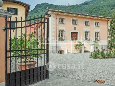 Villa in Affitto in Via della torre 555 a Camaiore