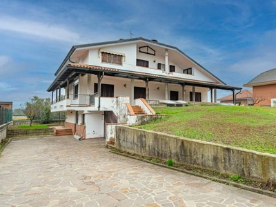 villa in vendita a San Francesco al Campo