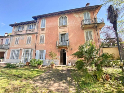 Villa in vendita a Sarzana La Spezia Nave