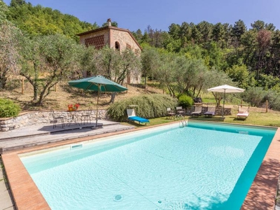 Casa a Lucca con giardino, barbecue e piscina