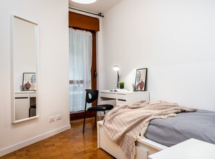 Affittasi stanza in appartamento con 5 camere da letto a Centochiavi, Trento