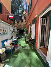 Appartamento in Vendita in Corso Dogali a Genova