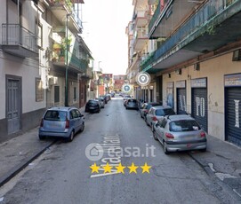 Appartamento in Vendita in Via Alfano I a Napoli