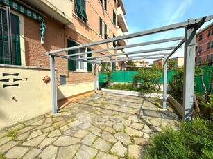 Appartamento in Vendita in Via Bainsizza 13 a Genova