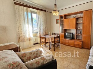 Appartamento in Vendita in Via Benedetto Castiglione a Genova